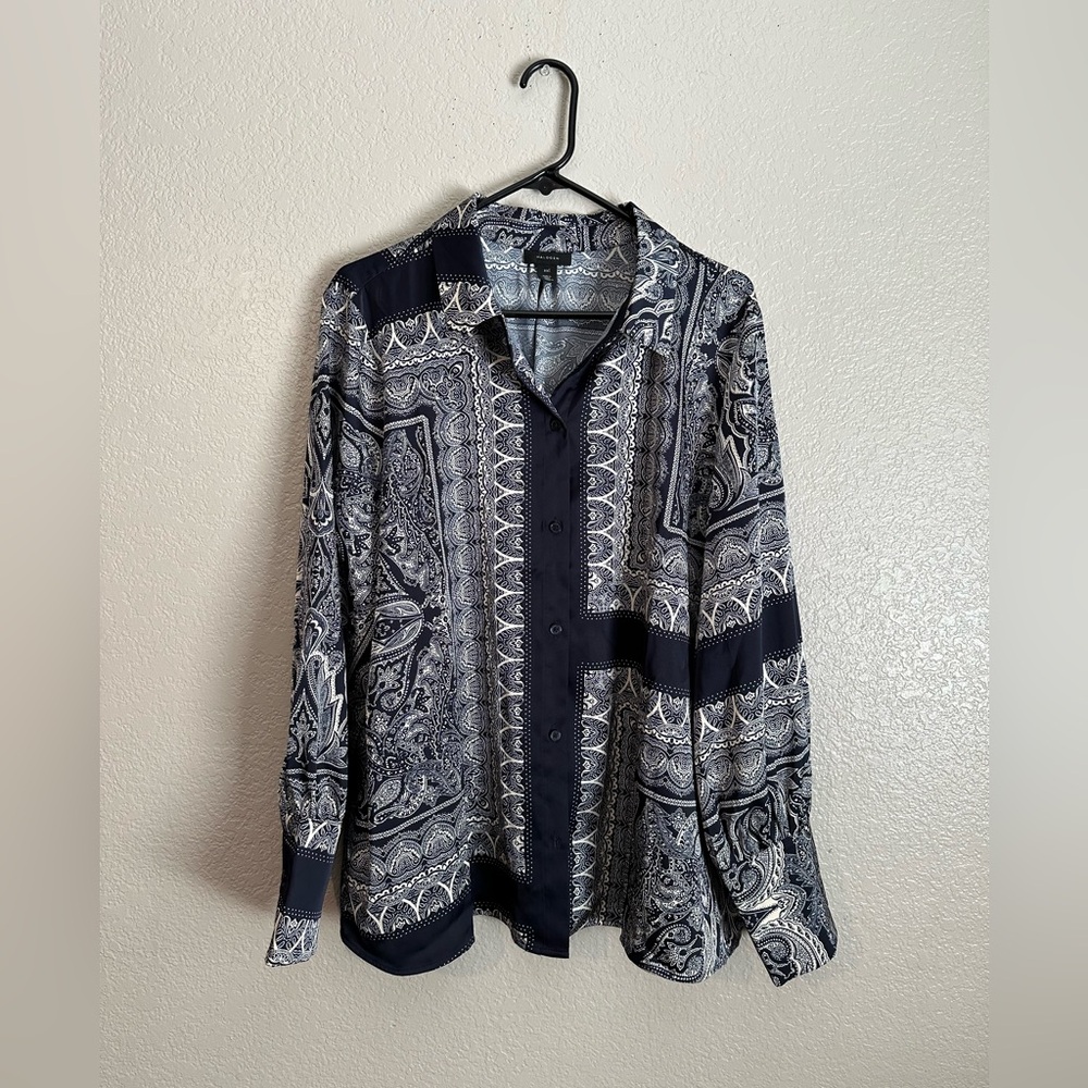 Halogen women’s satin button up shirt size XXL